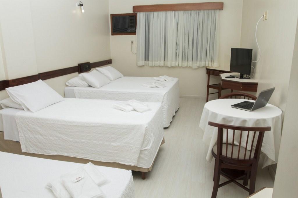 Carlton Plaza Hotel Uberlândia Exteriör bild