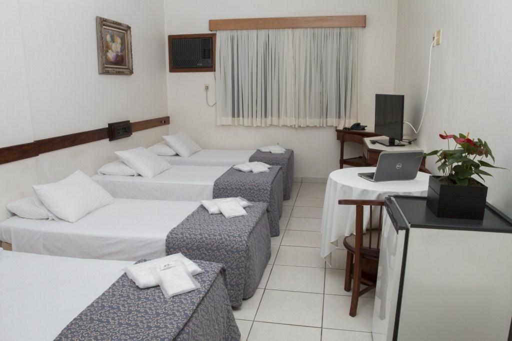 Carlton Plaza Hotel Uberlândia Exteriör bild