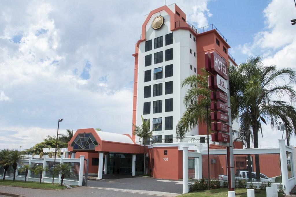 Carlton Plaza Hotel Uberlândia Exteriör bild