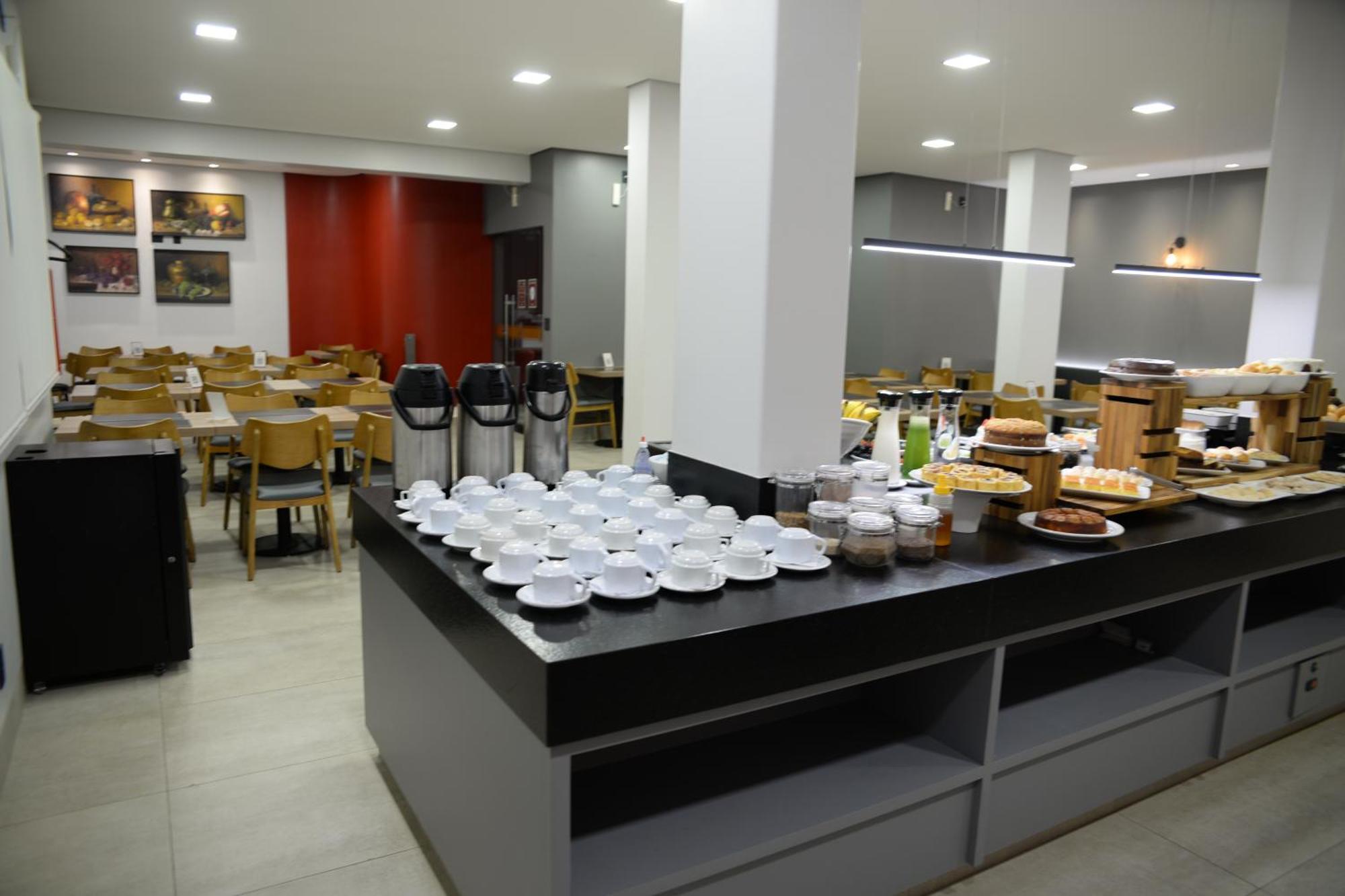 Carlton Plaza Hotel Uberlândia Exteriör bild